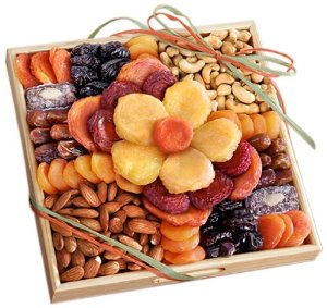 Gourmet Deluxe Dry Fruits & Nuts Gift